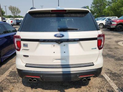 2018 Ford Explorer — interior view