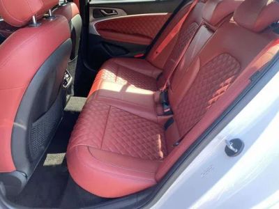 2025 Genesis G70 - Photo 16