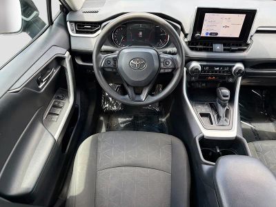 2024 Toyota RAV4 — photo 15 view