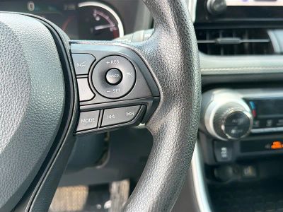 2024 Toyota RAV4 — photo 35 view