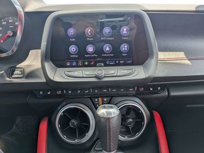2022 Chevrolet Camaro - Photo 15