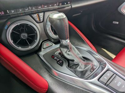 2022 Chevrolet Camaro - Photo 16