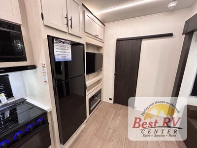2026 Forest River RV Cherokee Arctic Wolf - Photo 32