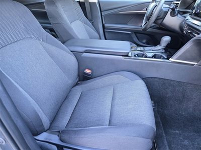 2025 Toyota Camry — photo 9 view