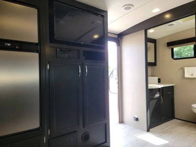 2017 Grand Design Imagine - Photo 13