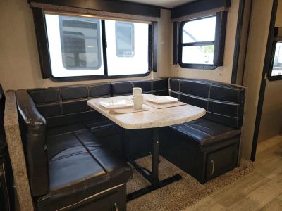 2017 Grand Design Imagine - Photo 15
