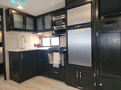 2017 Grand Design Imagine - Photo 18
