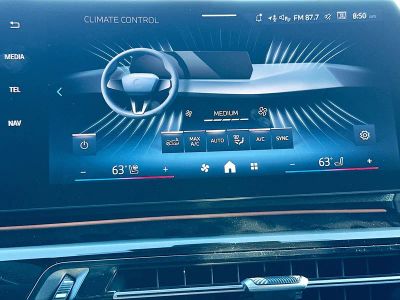 2026 BMW X1 — photo 13 view