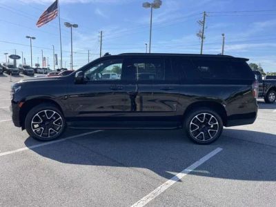 2022 Chevrolet Suburban - Photo 5
