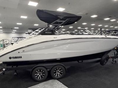 2025 Yamaha BXT1800FLBAP - Photo 1