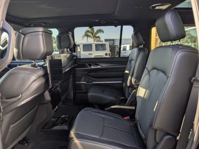 2026 Jeep Grand Wagoneer — photo 12 view