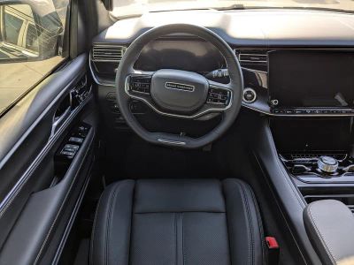 2026 Jeep Grand Wagoneer — photo 16 view