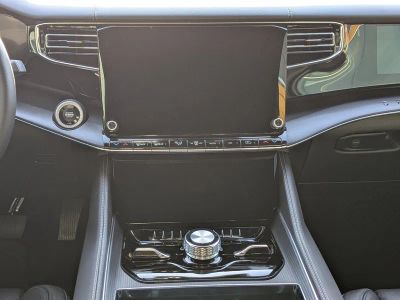 2026 Jeep Grand Wagoneer — photo 18 view