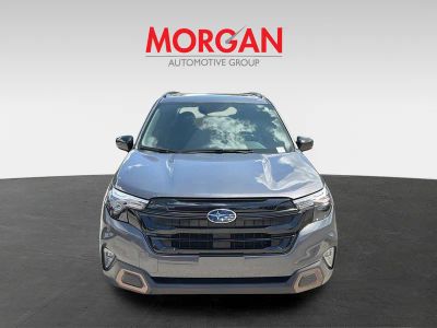 2025 Subaru Forester — photo 8 view