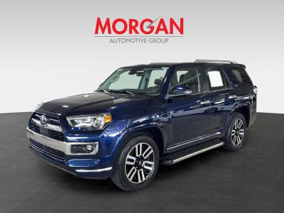 2022 Toyota 4Runner — interior view