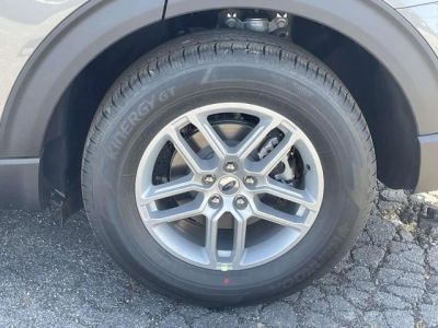 2026 Ford Explorer — photo 7 view