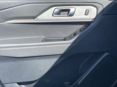 2026 Ford Explorer — photo 10 view