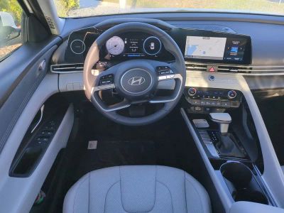 2026 Hyundai ELANTRA — photo 17 view