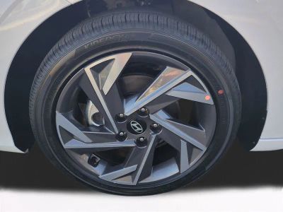 2026 Hyundai ELANTRA — photo 11 view