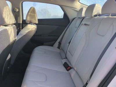 2026 Hyundai ELANTRA — photo 14 view