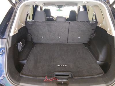 2025 Nissan Rogue — photo 11 view
