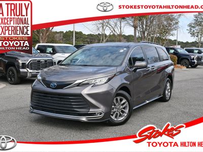 2023 Toyota Sienna - Photo 1
