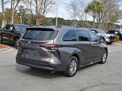 2023 Toyota Sienna - Photo 4