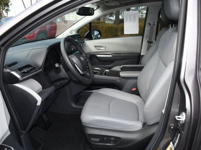 2023 Toyota Sienna - Photo 8