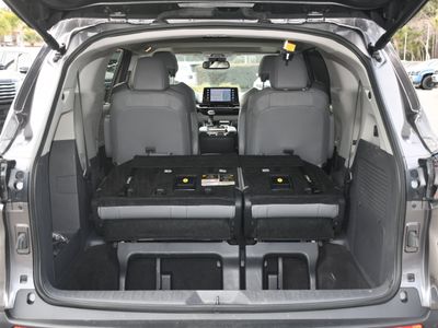 2023 Toyota Sienna - Photo 18