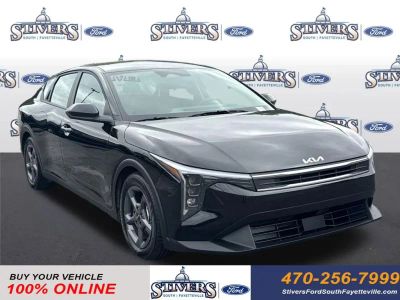 2025 Kia K4 - Photo 1