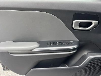 2025 Kia K4 - Photo 10