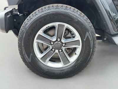 2018 Jeep Wrangler — photo 40 view