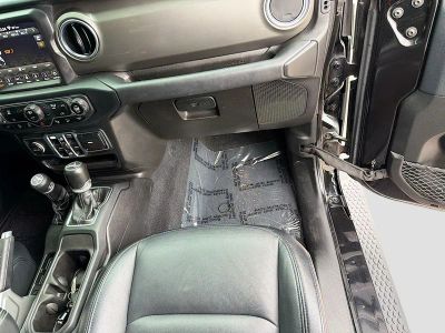 2018 Jeep Wrangler — photo 16 view