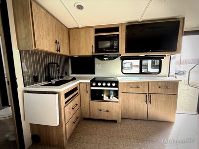 2025 Grand Design Imagine - Photo 7