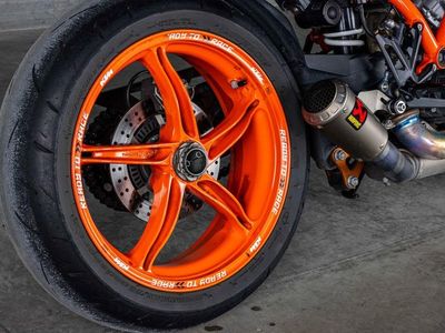 2022 KTM 1290 Super Duke R EVO - Photo 11