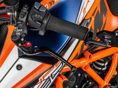 2022 KTM 1290 Super Duke R EVO - Photo 17