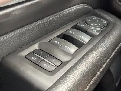 2023 GMC Yukon — photo 26 view