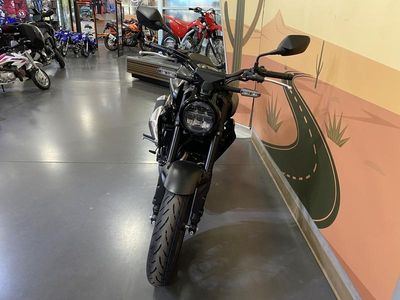 2025 Honda CB300R - Photo 2
