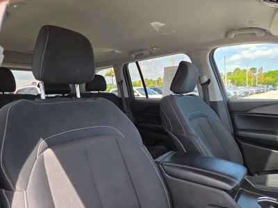 2024 Jeep Grand Cherokee — photo 11 view