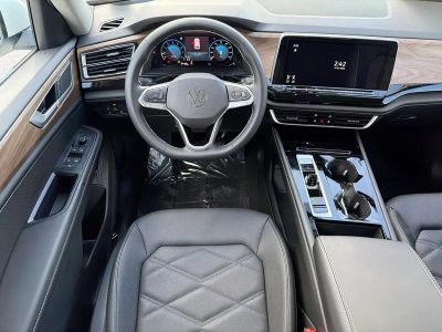 2026 Volkswagen Atlas — photo 16 view