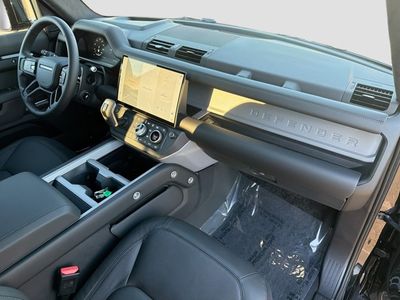 2026 Land Rover Defender 130 - Photo 13