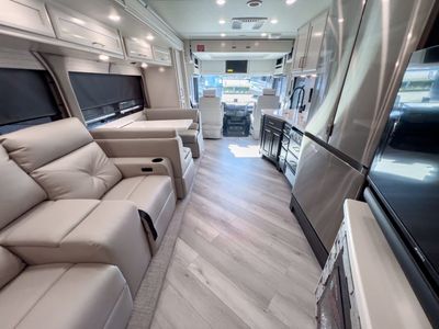 2026 Fleetwood BOUNDER - Photo 3