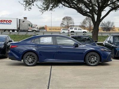 2026 Toyota Camry - Photo 3