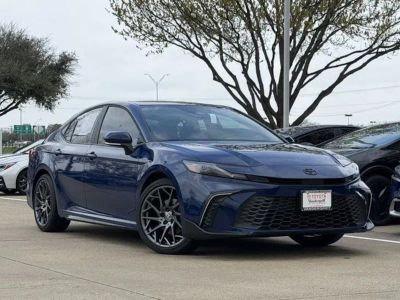 2026 Toyota Camry - Photo 2
