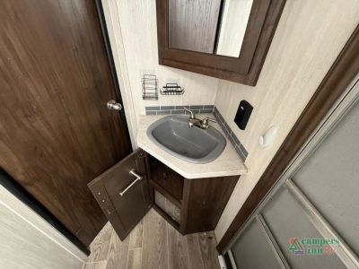 2019 Forest River RV Cherokee — photo 29 view