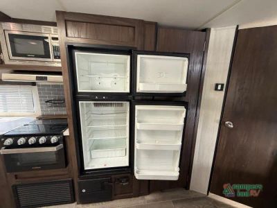 2019 Forest River RV Cherokee — photo 10 view