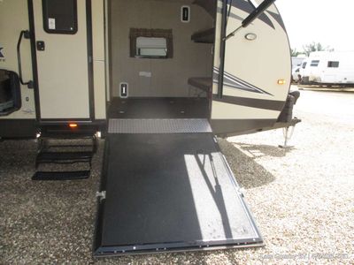 2017 Keystone Outback Ultra-Lite - Photo 6