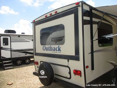 2017 Keystone Outback Ultra-Lite - Photo 9