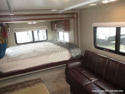 2017 Keystone Outback Ultra-Lite - Photo 12