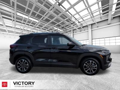 2025 Chevrolet TrailBlazer - Photo 2